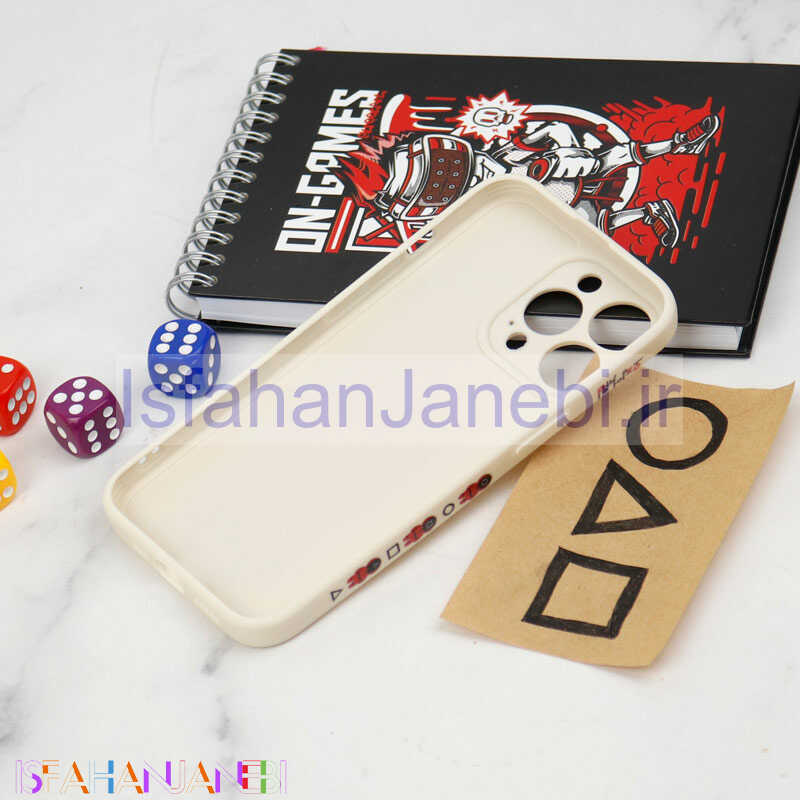 اصفهان جانبی-قاب سیلیکونی محافظ لنزدار طرح اسکویید گیم iPhone 13 Pro کد 4