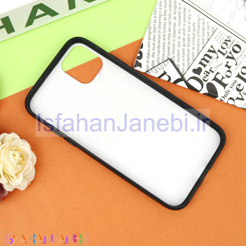 اصفهان جانبی-قاب ماربل فانتزی طلایی iPhone 11 کد 14