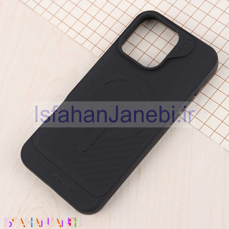 اصفهان جانبی-قاب سیلیکونی مگ سیف Gear4 آیفون iPhone 16 Pro Max