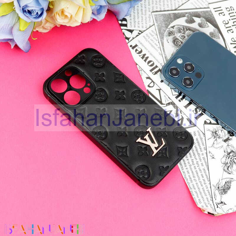 اصفهان جانبی-قاب چرمی LV محافظ لنزدار iPhone 13 Pro