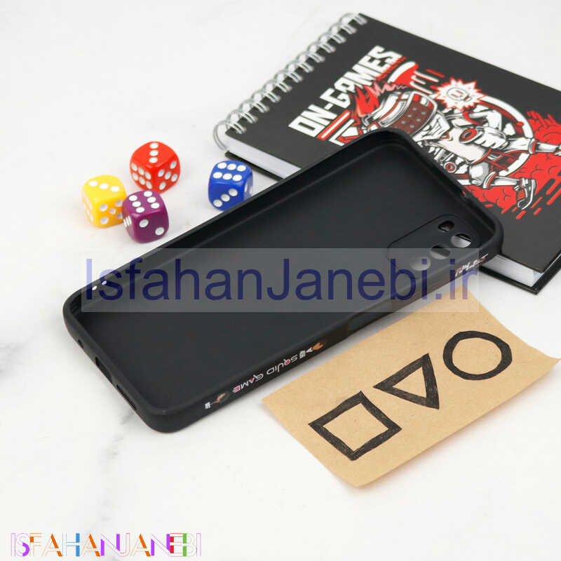 اصفهان جانبی-قاب سیلیکونی محافظ لنزدار طرح اسکویید گیم Xiaomi Poco M3 کد 12