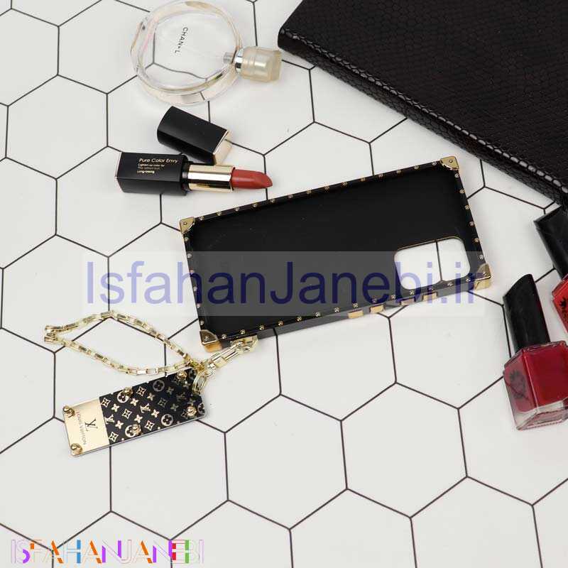 اصفهان جانبی-قاب فانتزی صندوقی LV مشکی طلایی + آویز دستی Samsung A72