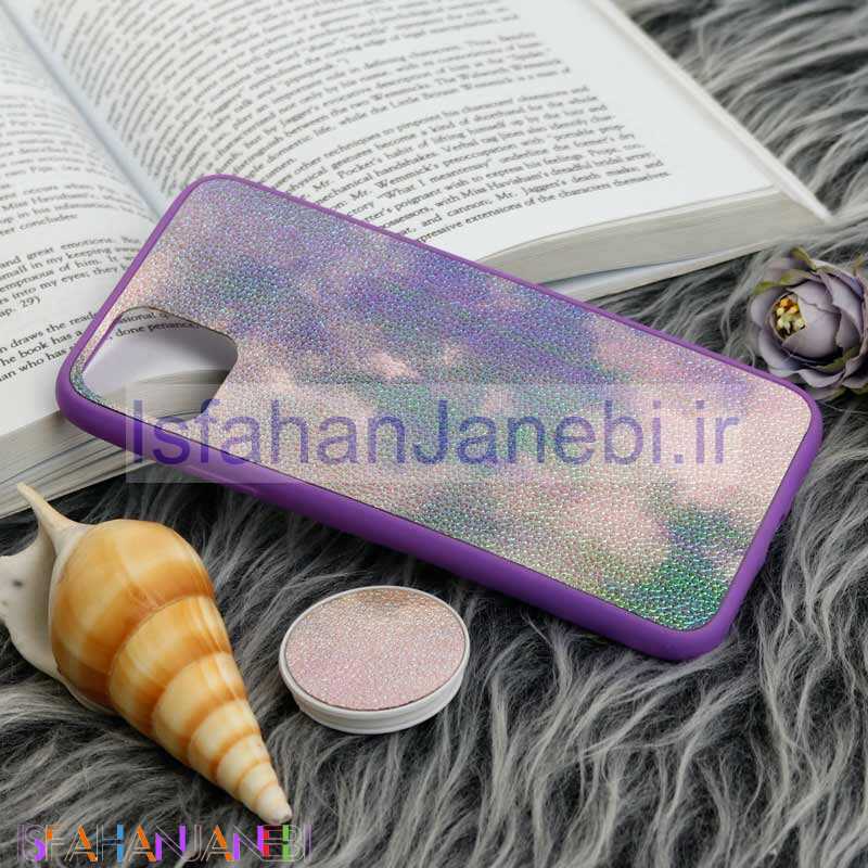 اصفهان جانبی-قاب چرمی هولوگرامی پاپ سوکت دار iPhone 11 Pro Max بنفش
