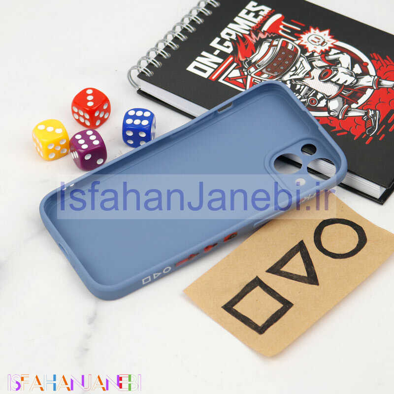 اصفهان جانبی-قاب سیلیکونی محافظ لنزدار طرح اسکویید گیم iPhone 13 کد 1