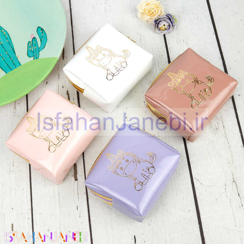 اصفهان جانبی-کیف پد آرایشی بهداشتی ورنی طرح یونیکورن