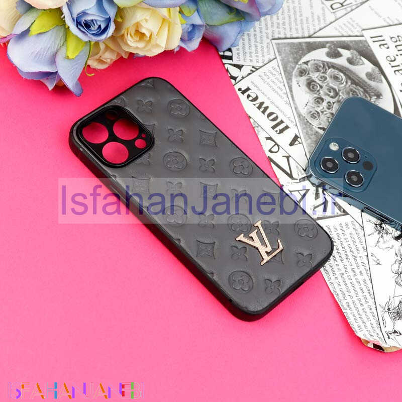 اصفهان جانبی-قاب چرمی LV محافظ لنزدار iPhone 13 Pro Max