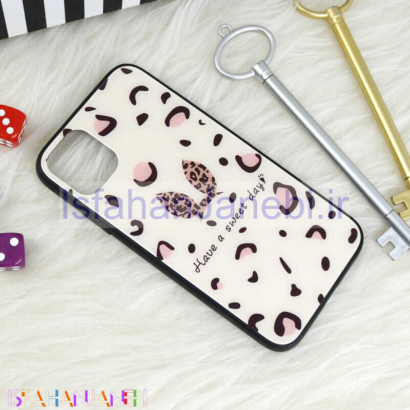 اصفهان جانبی-قاب پشت گلسی طرحدار خرگوش iPhone 11