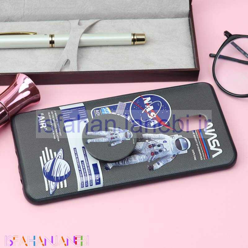 اصفهان جانبی-قاب فانتزی برجسته + پاپ سوکت کد19 شیائومی Redmi 8A