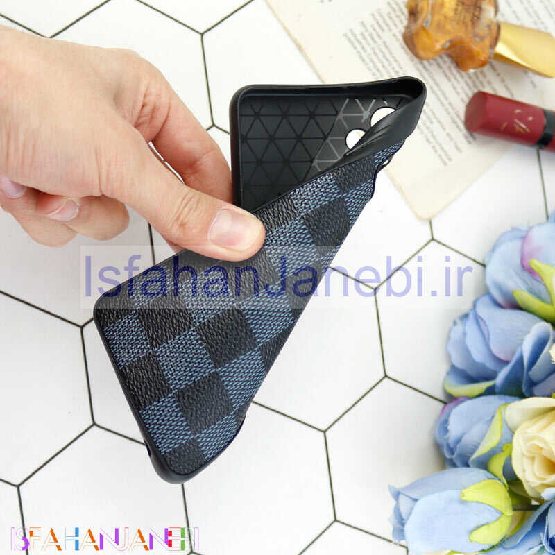 اصفهان جانبی-قاب محافظ لنزدار چرمی لاکچری Samsung Galaxy A32 4G