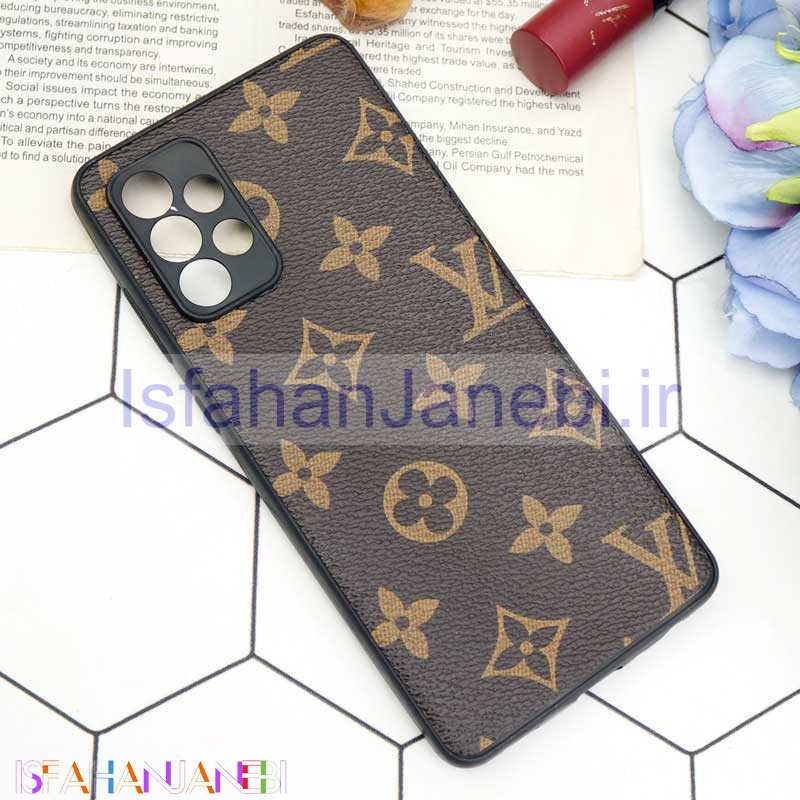 اصفهان جانبی-قاب محافظ لنزدار چرمی لاکچری Samsung Galaxy A72